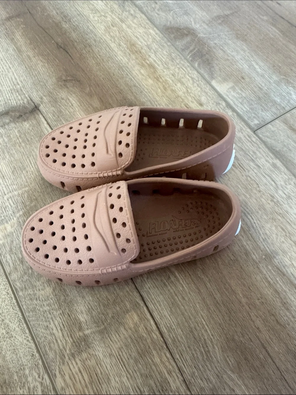 Toddler tan Floafers